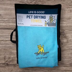 Life Is Good Aqua and Black Pet Towel